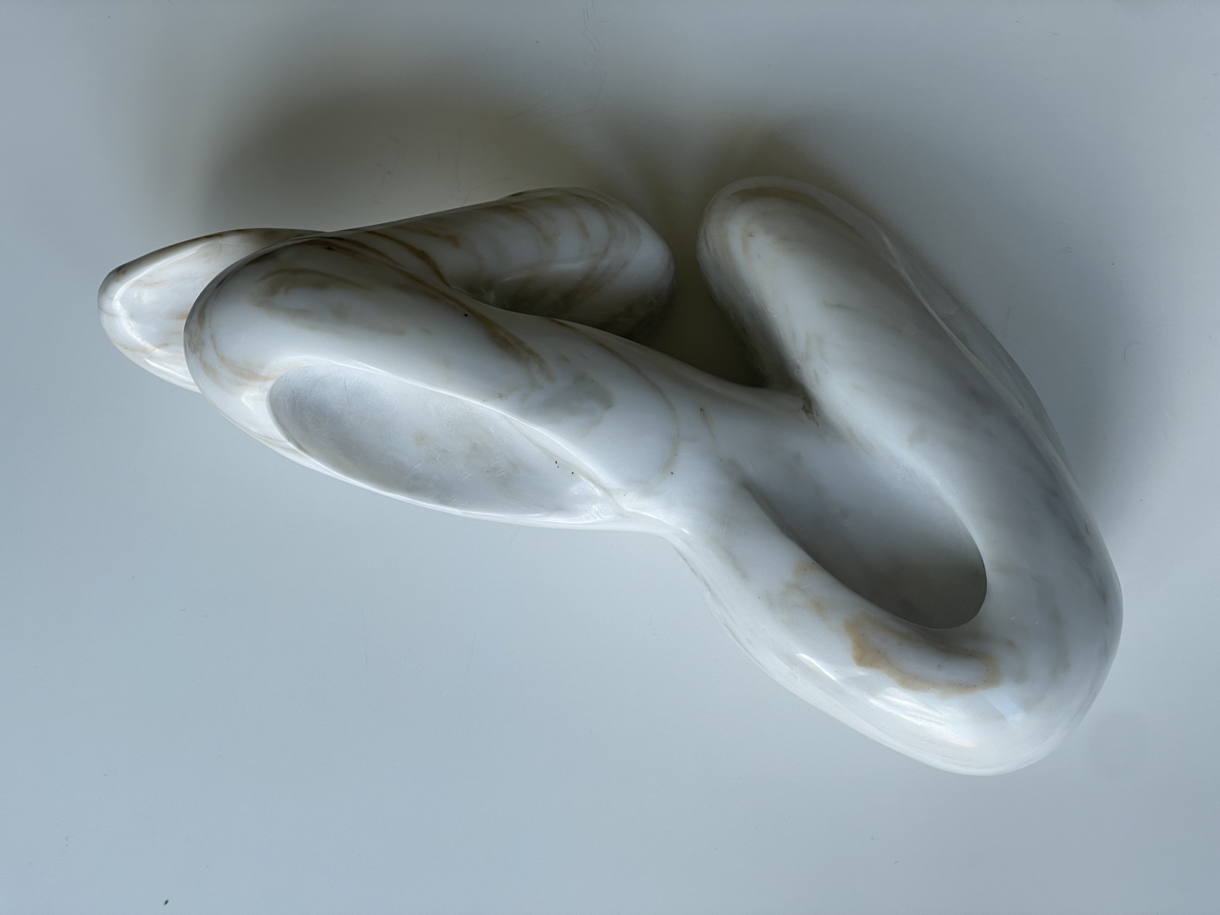 Sternum – Statuario Marble